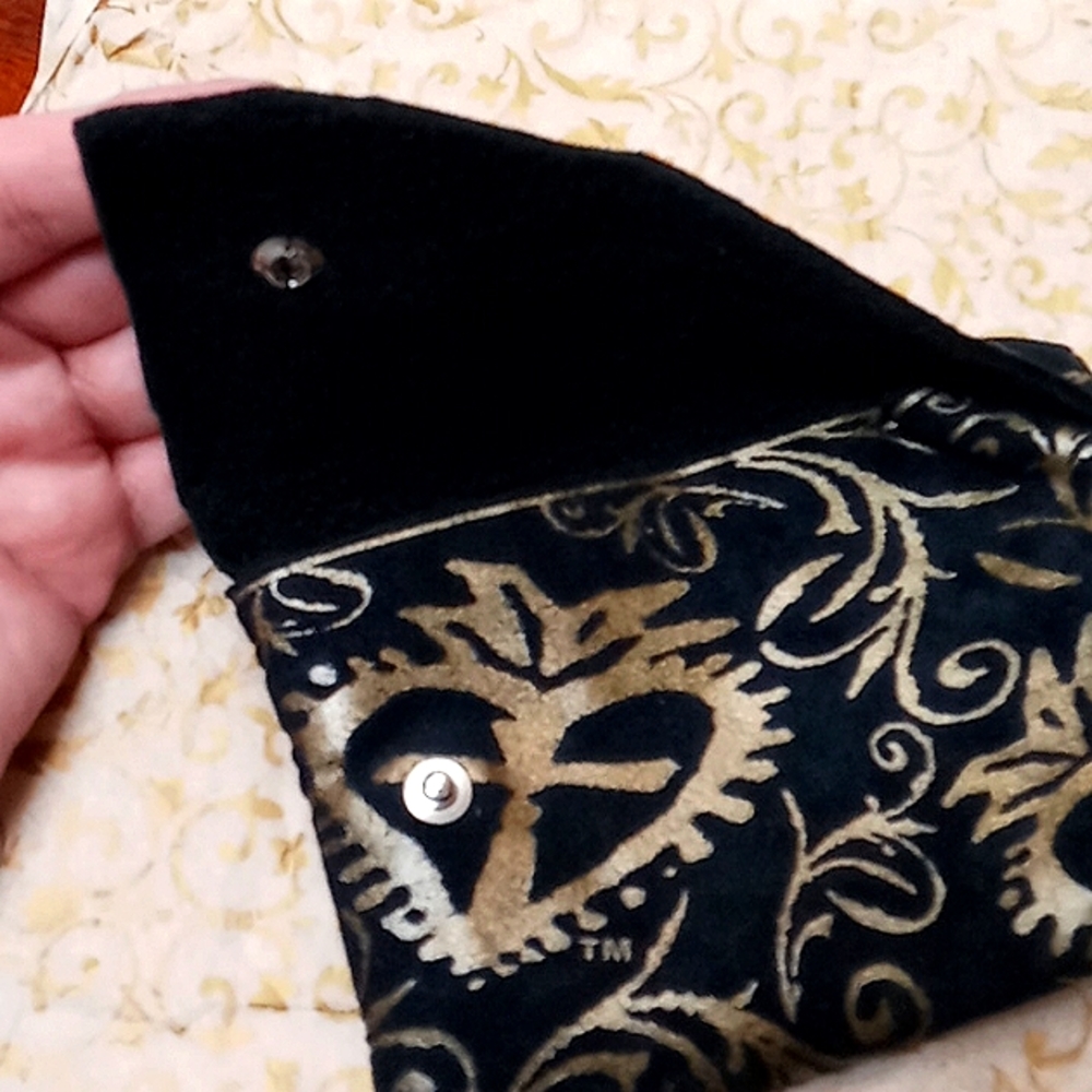 ✨ Virgins Saints & Angels Black & Gold Plush Pouch NEW! - Picture 5 of 12